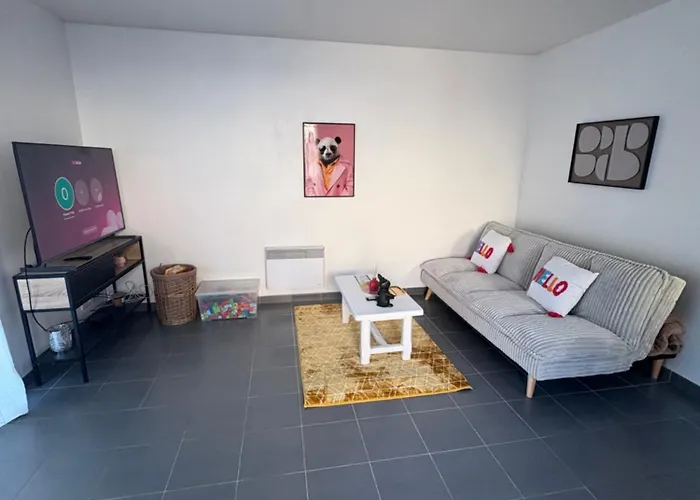 Maison Entiere Avec Jardin , Proche Bordeaux, Rocade Et Arkea Arena Дом отдыха *