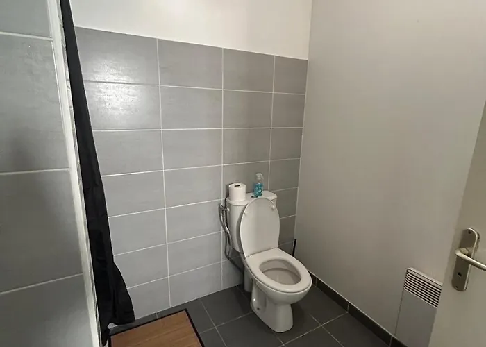 Дом отдыха Maison Entiere Avec Jardin , Proche Bordeaux, Rocade Et Arkea Arena Bouliac